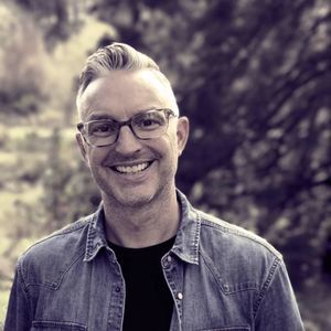 Meet your Posher, Casey